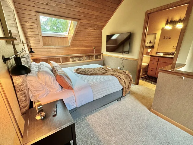 $445,000 | 511 Moose Mountain Drive, Lutsen, MN 55612