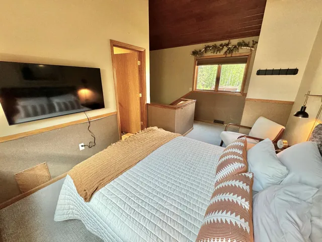 $445,000 | 511 Moose Mountain Drive, Lutsen, MN 55612