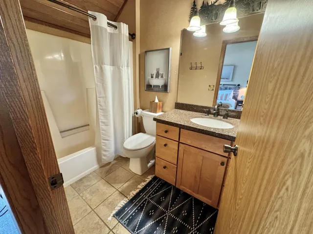 $445,000 | 511 Moose Mountain Drive, Lutsen, MN 55612