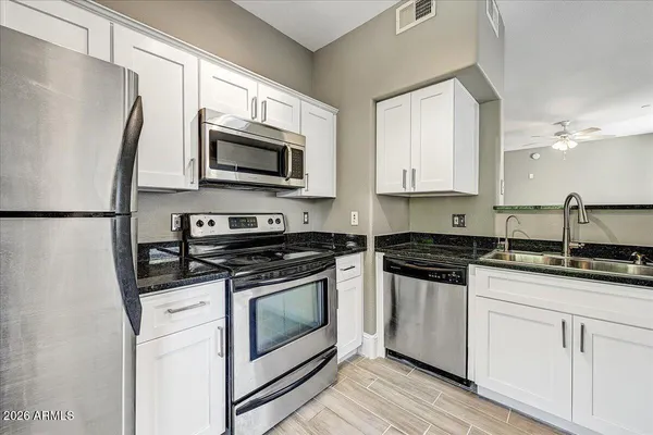 $300,000 | 3302 North 7th Street, Unit 353, Phoenix, AZ 85014