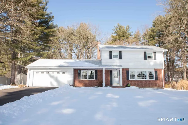 $499,000 | 12 Craigemore Circle, Avon, CT 06001