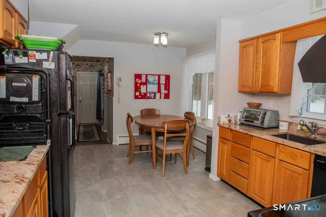 $499,000 | 12 Craigemore Circle, Avon, CT 06001