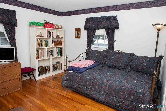 $499,000 | 12 Craigemore Circle, Avon, CT 06001