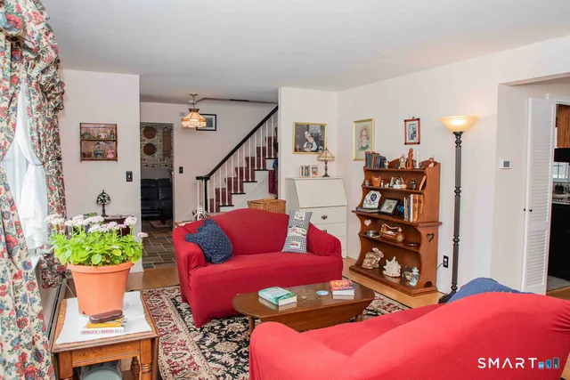 $499,000 | 12 Craigemore Circle, Avon, CT 06001