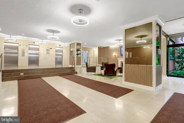 $1,900 | 1021 Arlington Boulevard, Unit 743, Arlington, VA 22209