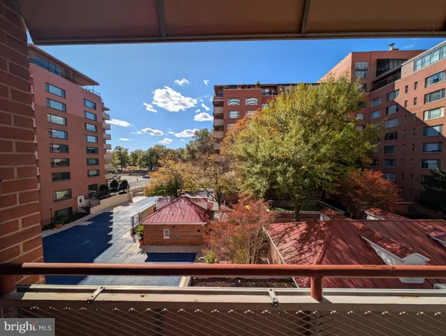 $1,900 | 1021 Arlington Boulevard, Unit 743, Arlington, VA 22209