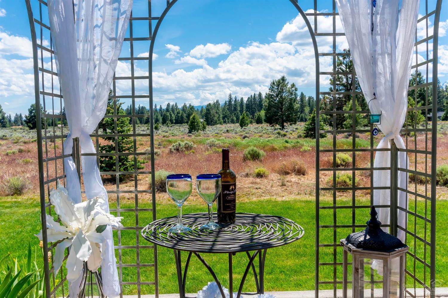 69770 Old Wagon Road Sisters, OR 97759 - Photo 15 of 23 Additional Photo