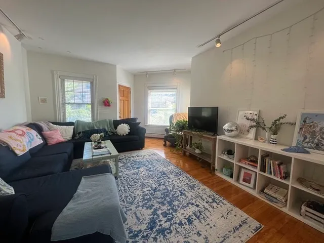 $2,875 | 27 Holton Street, Unit 1, Medford, MA 02155