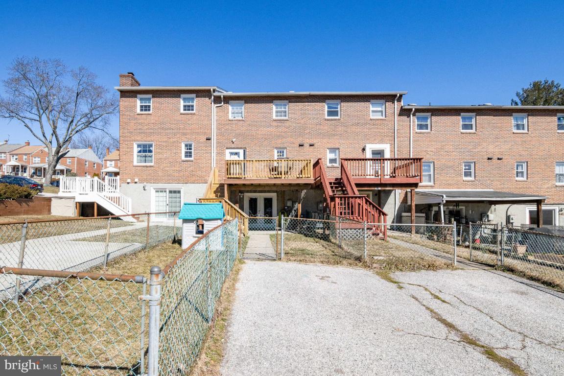 1067 Downton Road Baltimore, MD 21227 - Photo 43 of 47
