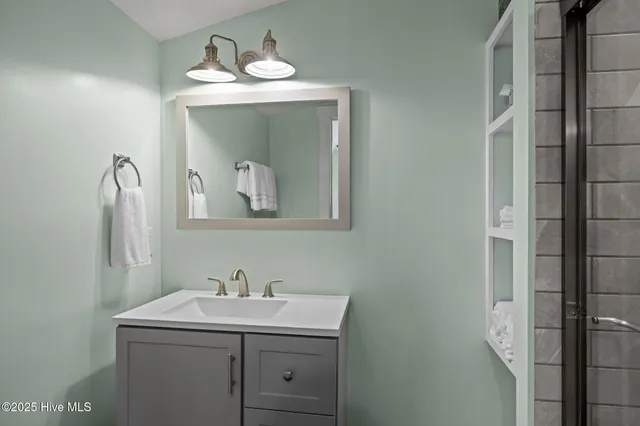 $1,400 | 501 Bridges Street, Unit C, Morehead City, NC 28557