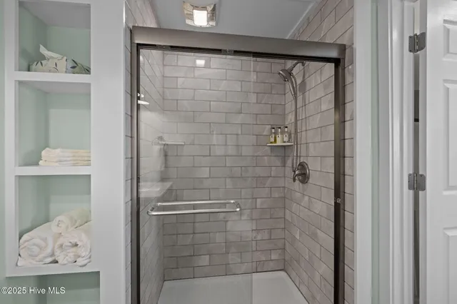 $1,400 | 501 Bridges Street, Unit C, Morehead City, NC 28557