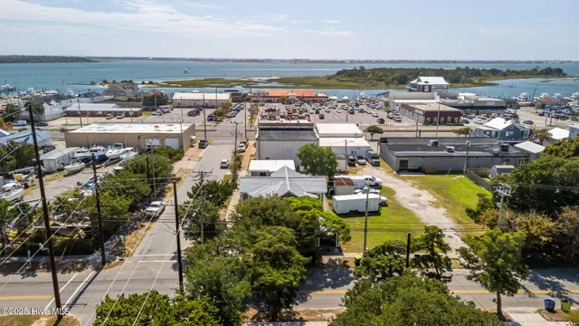 $1,400 | 501 Bridges Street, Unit C, Morehead City, NC 28557