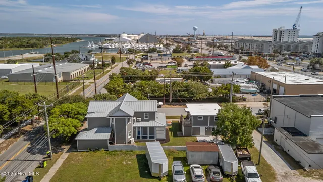 $1,400 | 501 Bridges Street, Unit C, Morehead City, NC 28557