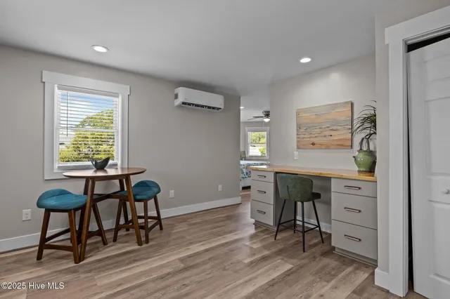 $1,400 | 501 Bridges Street, Unit C, Morehead City, NC 28557