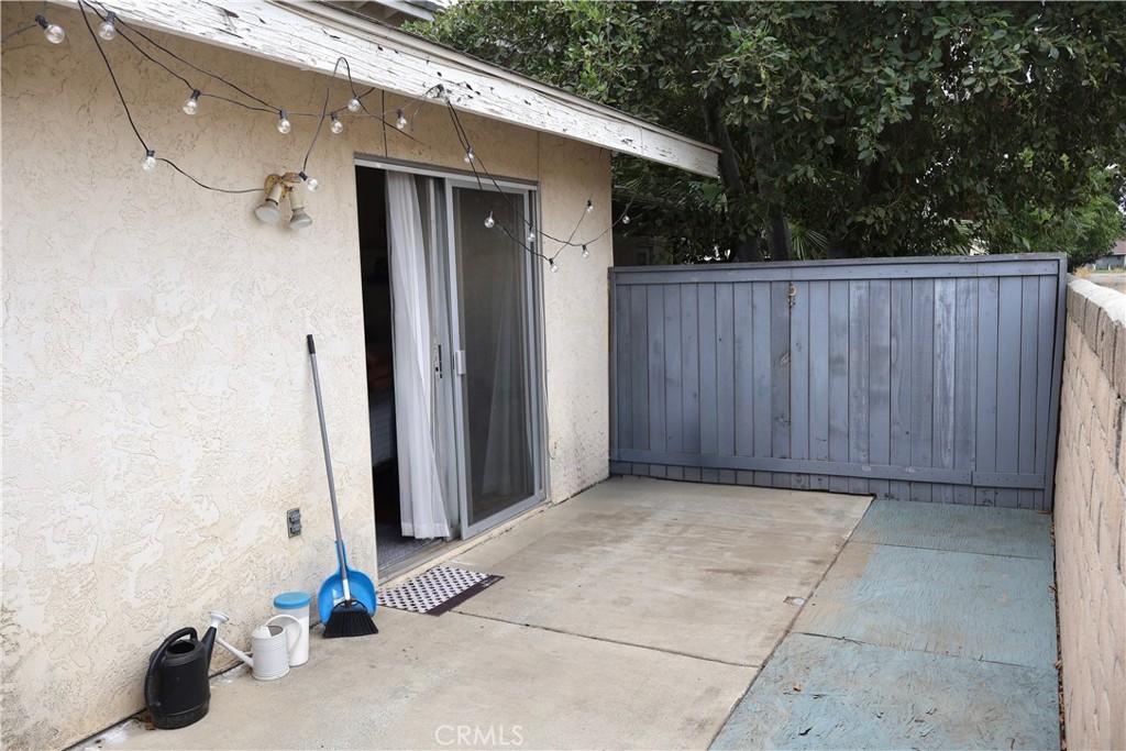 25929 Baylor Way Hemet, CA 92544 - Photo 9 of 21 a view of a house with backyard and garden