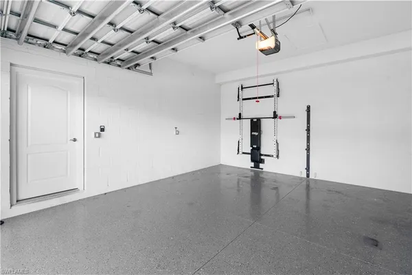 $3,200 | 6947 Avalon Circle, Unit 1907, Naples, FL 34112