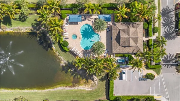 $3,200 | 6947 Avalon Circle, Unit 1907, Naples, FL 34112