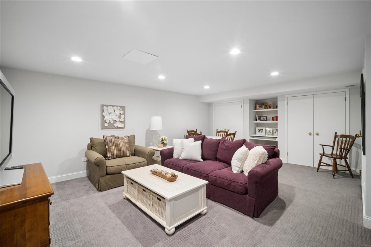 1617 Winnetka Road, Unit 1617 Glenview, IL 60025 - Photo 20 of 25