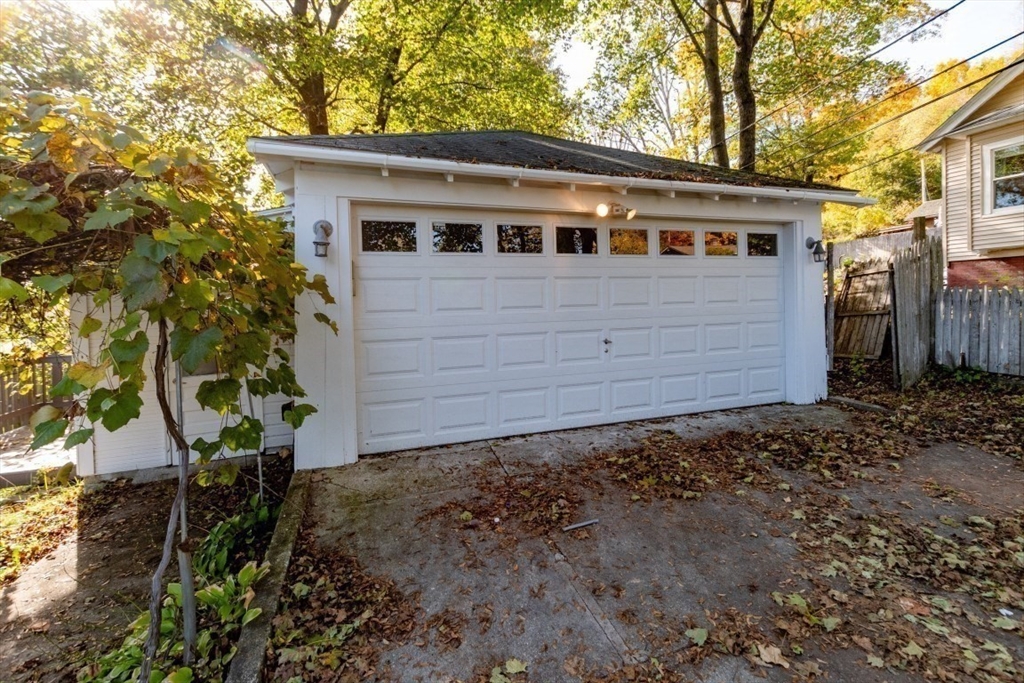 211 June Street, Unit 2 Worcester, MA 01602 - Photo 27 of 34