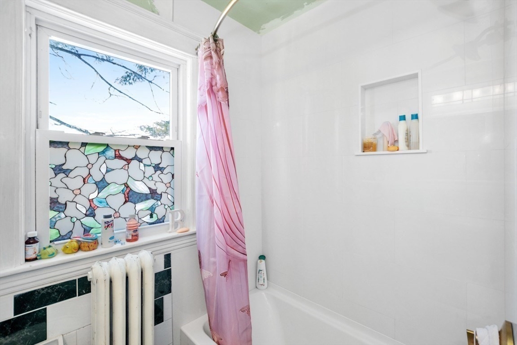 211 June Street, Unit 2 Worcester, MA 01602 - Photo 10 of 34