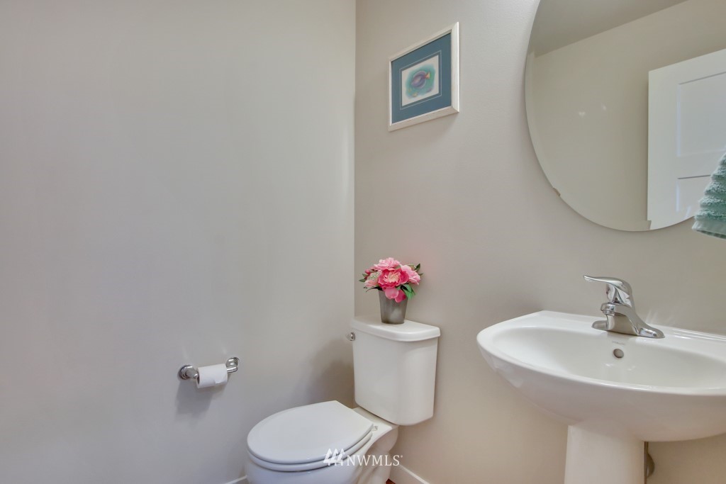 1923 Mayes Road Southeast Lacey, WA 98503 - Photo 11 of 25 Gallery Image 11