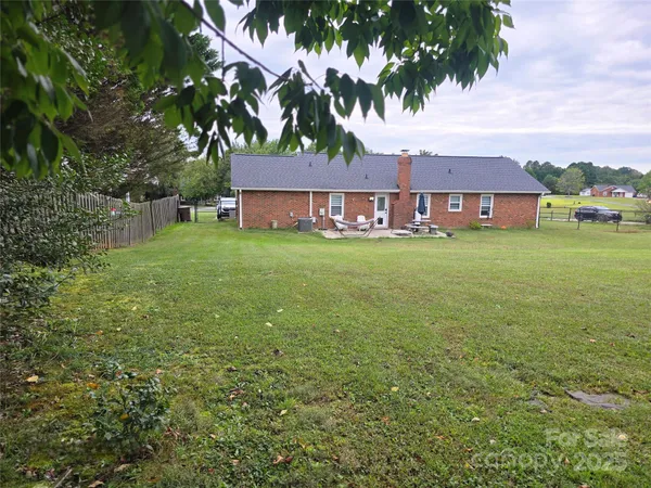 $335,000 | 5202 Robin Lane, Randleman, NC 27317