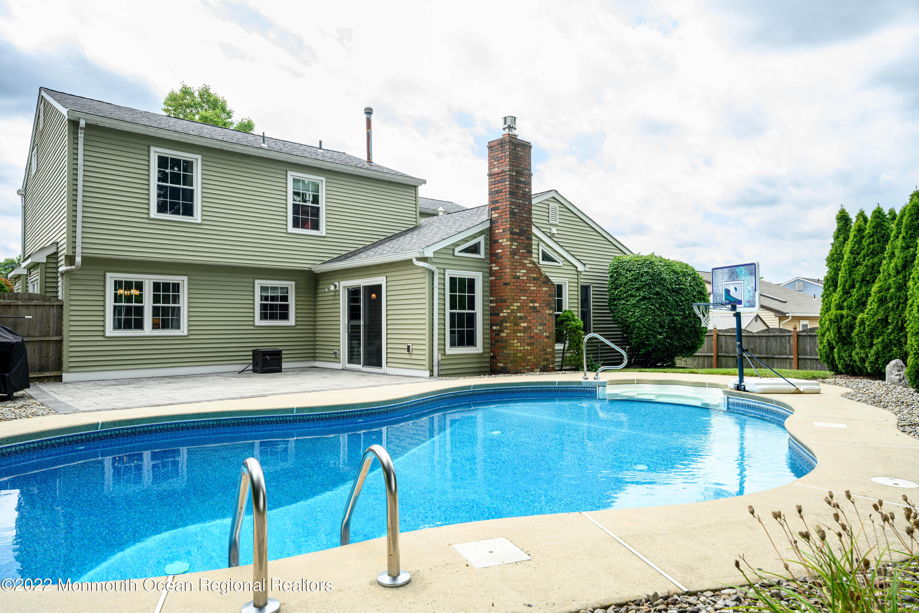 77 Concord Circle Howell, NJ 07731 - Photo 2 of 34 77_Concord_Cir-7