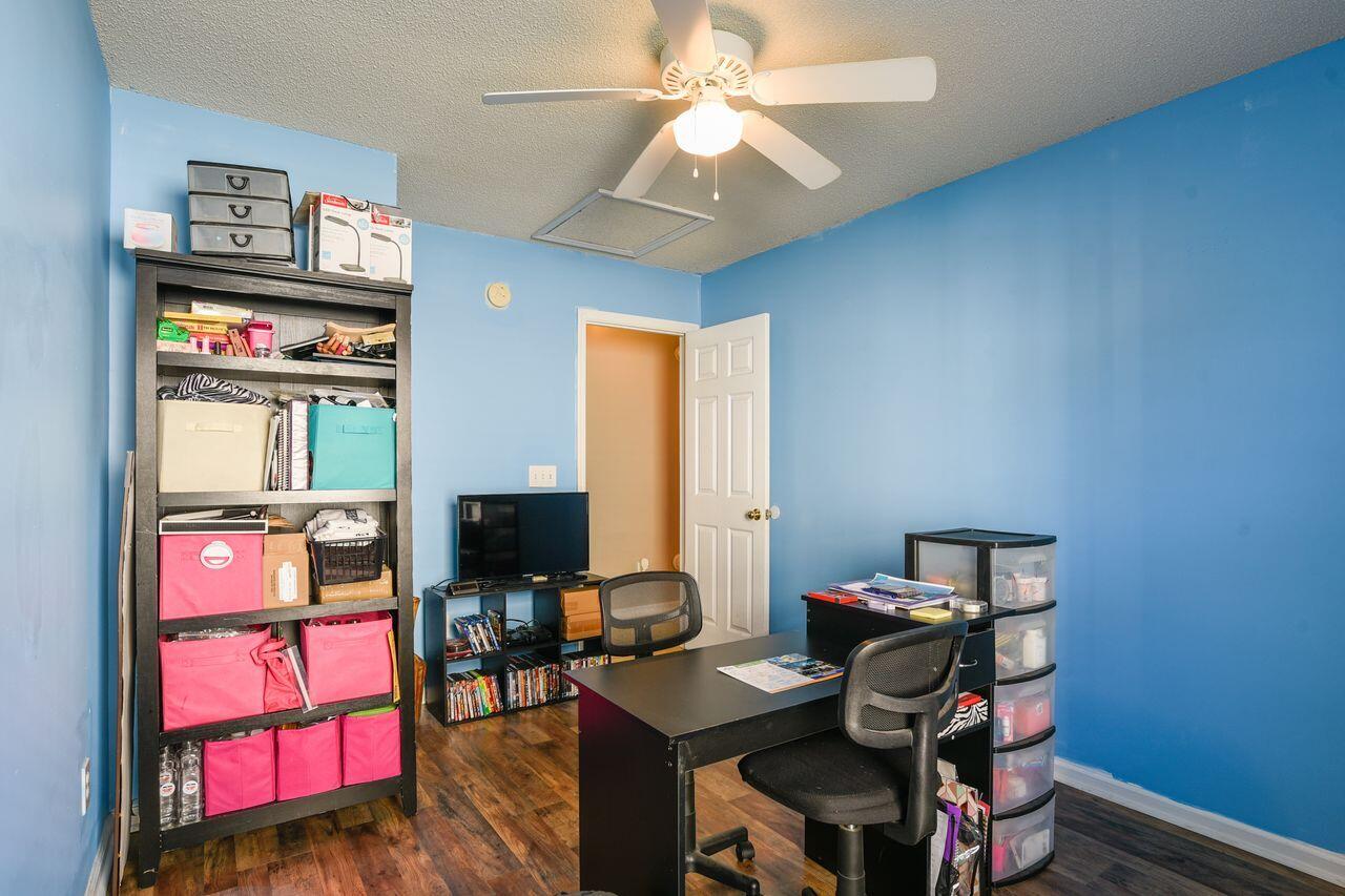 129 Tyron Road Summerville, SC 29483 - Photo 8 of 17 interior-office-dsc7701
