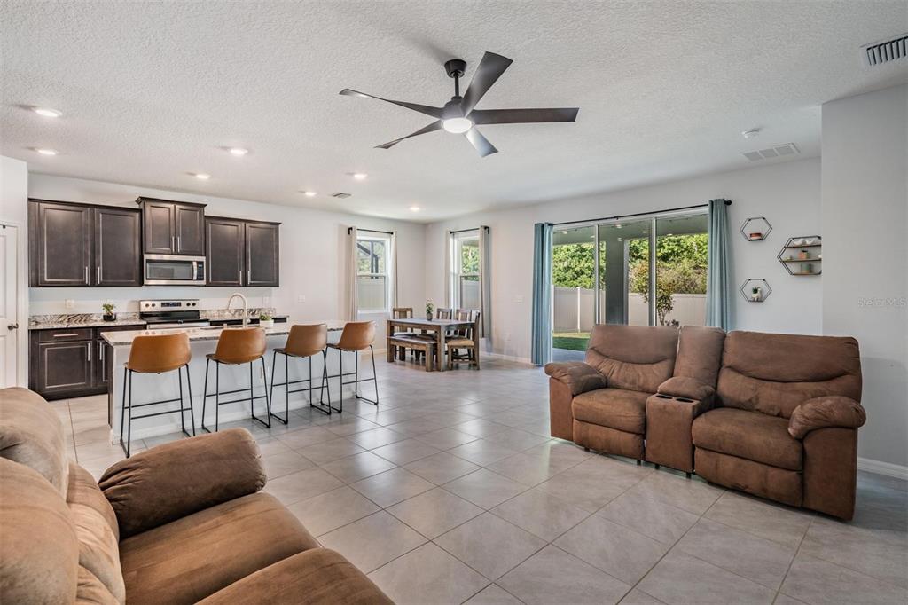 16619 Goose Ribbon Place Wimauma, FL 33598 - Photo 6 of 44