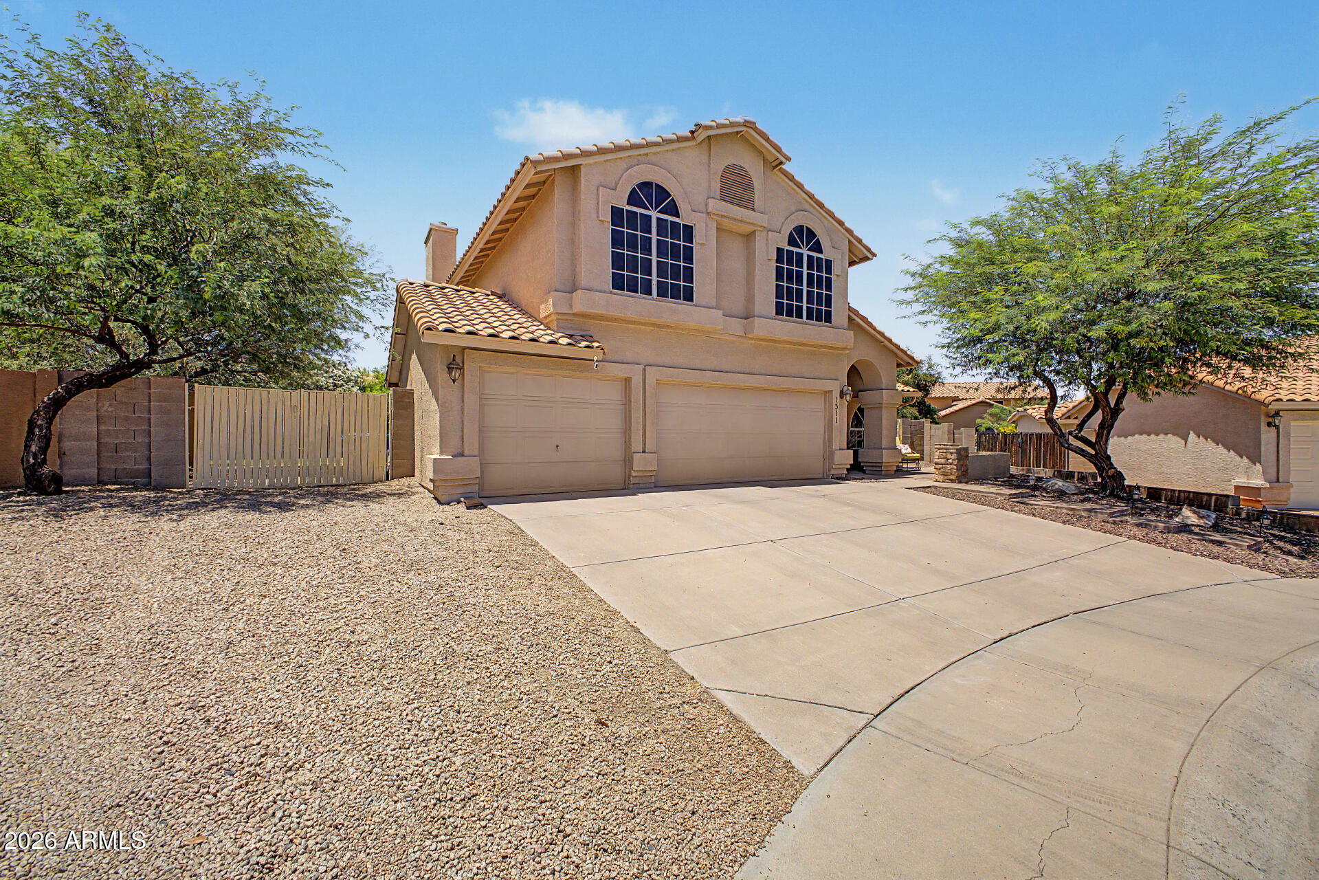 1311 East Grandview Road Phoenix, AZ 85022 - Photo 3 of 52 03-Grandview