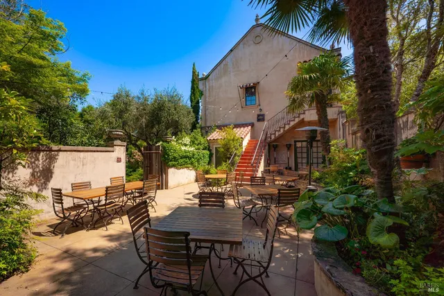 $7,600,000 | 8790-9000 Highway 128, Philo, CA 95466