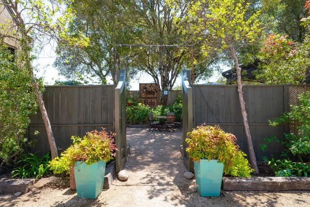 $7,600,000 | 8790-9000 Highway 128, Philo, CA 95466