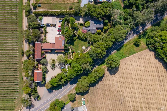 $7,600,000 | 8790-9000 Highway 128, Philo, CA 95466