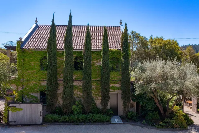 $7,600,000 | 8790-9000 Highway 128, Philo, CA 95466