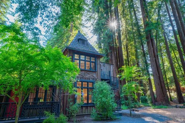 $7,600,000 | 8790-9000 Highway 128, Philo, CA 95466