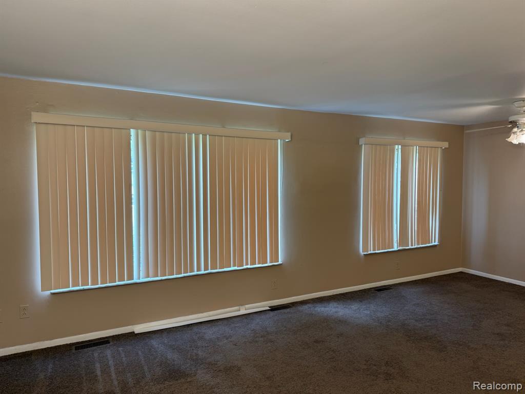 982 North Adams Road, Unit 4 Birmingham, MI 48009 - Photo 6 of 22 Gallery Image 6