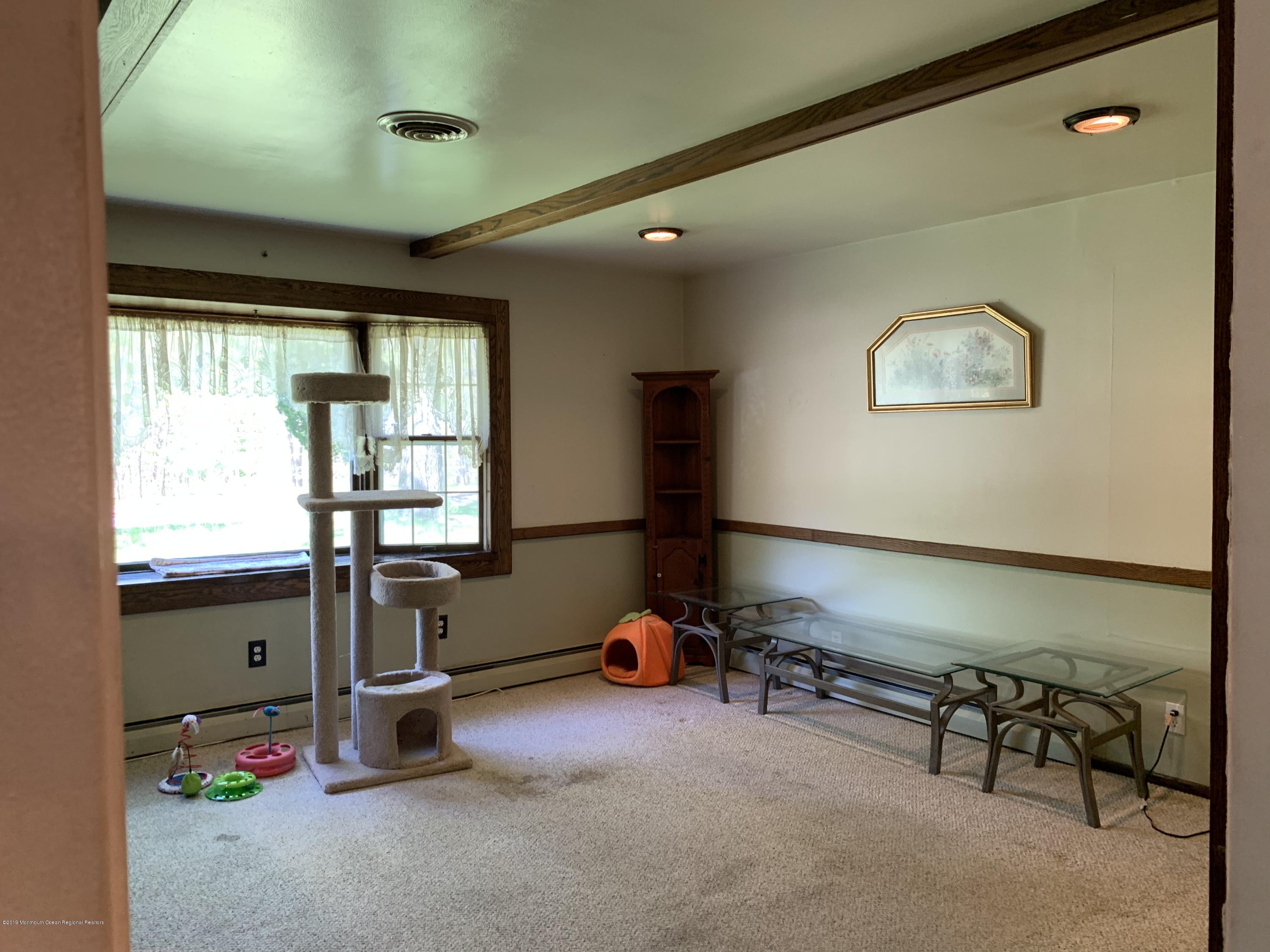 123 Georgia Road Freehold, NJ 07728 - Photo 14 of 27 IMG_2626