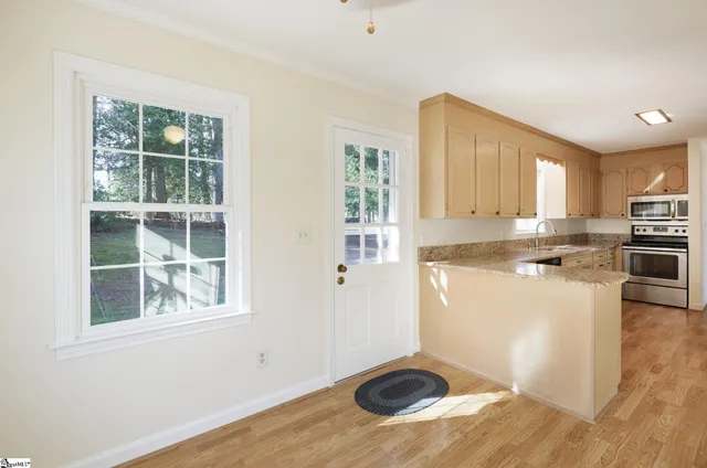 $499,900 | 515 Kenilworth Drive, Greenville, SC 29615