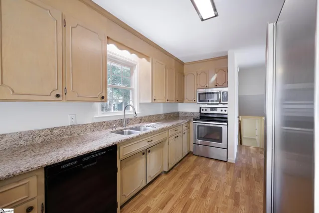 $499,900 | 515 Kenilworth Drive, Greenville, SC 29615