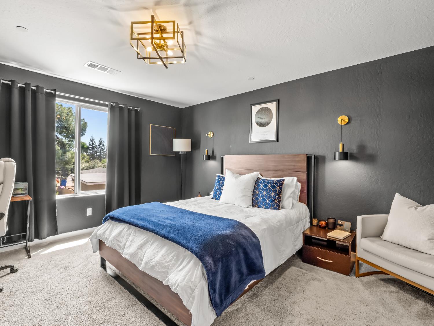 4198 North Reed Avenue Fresno, CA 93723 - Photo 24 of 40 Primary Bedroom