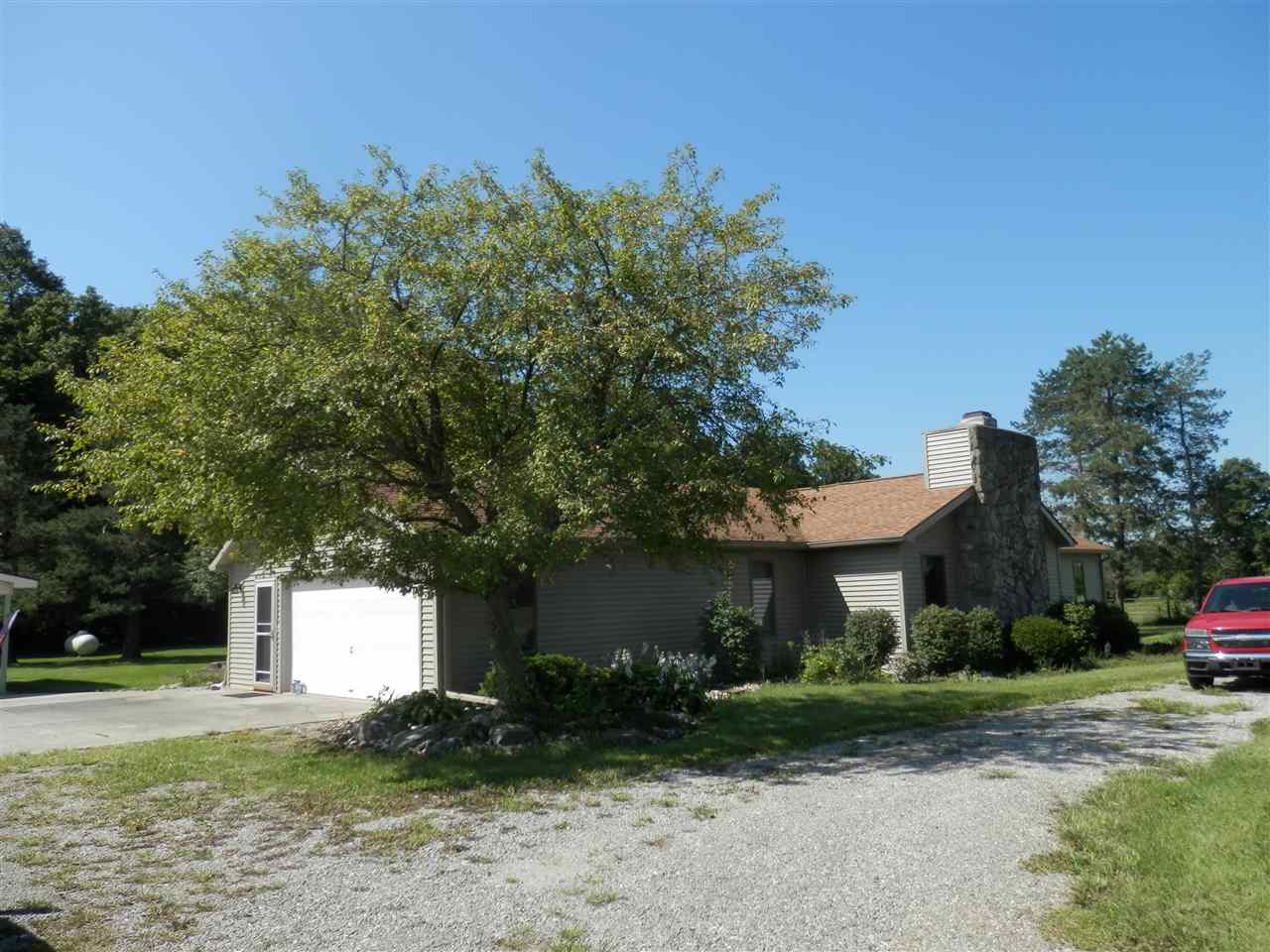 10316 Hoffman Road Fort Wayne, IN 46816 - Photo 1 of 30