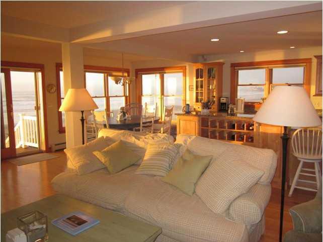 47 Fortunes Rocks Road Biddeford, ME 04005 - Photo 7 of 18 Living Room.