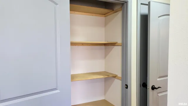 $425,000 | 411 East Hester Street, Carbondale, IL 62901