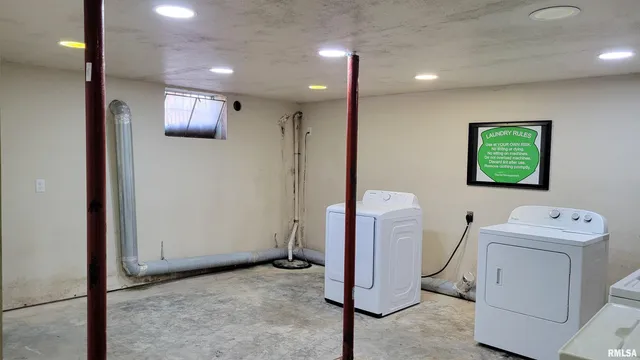 $425,000 | 411 East Hester Street, Carbondale, IL 62901