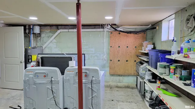 $425,000 | 411 East Hester Street, Carbondale, IL 62901