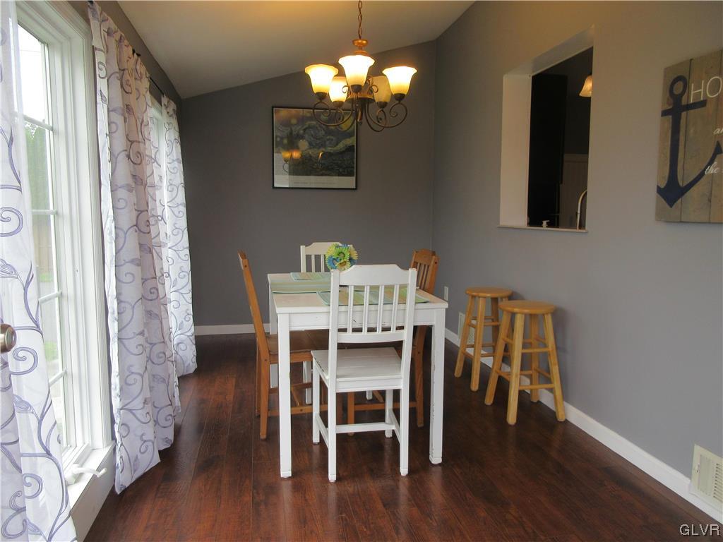 429 East Lawn Road Nazareth, PA 18064 - Photo 14 of 29 Dining room