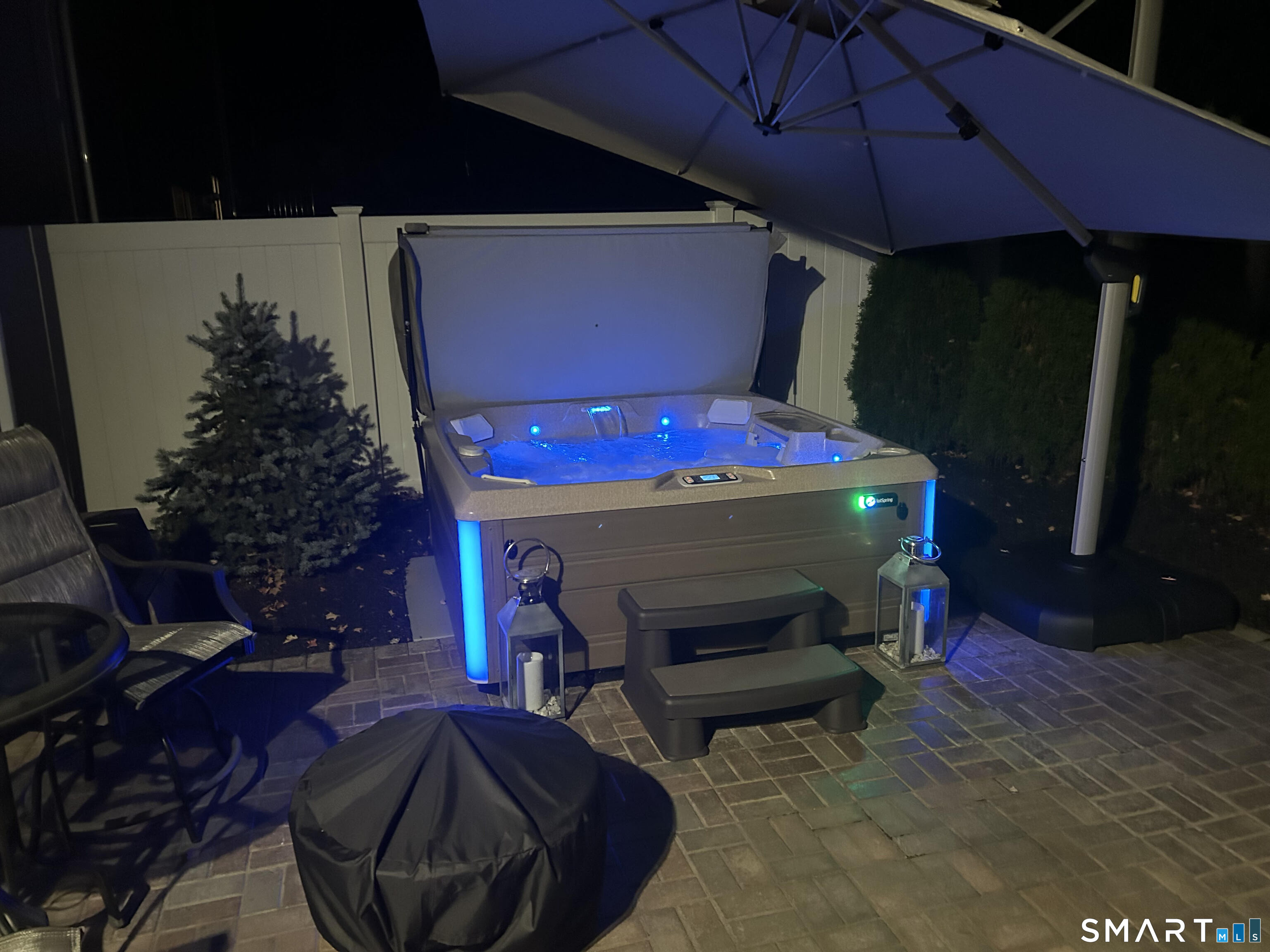 644 Bartholomew Road, Unit 4 Middletown, CT 06457 - Photo 2 of 4