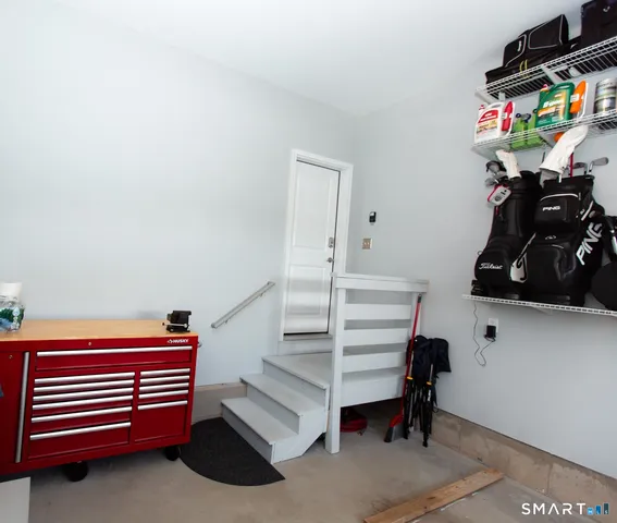 $400,000 | 644 Bartholomew Road, Unit 4, Middletown, CT 06457