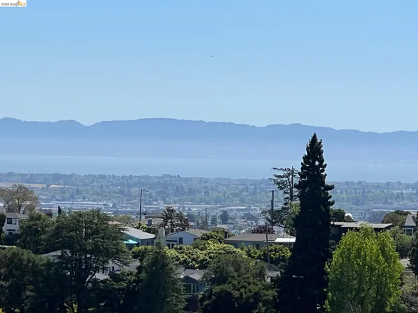 a view of a city