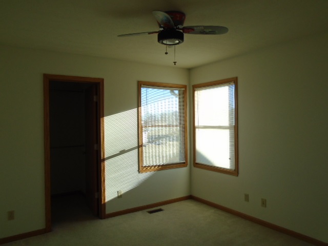 8629 Blue River Road Rockford, IL 61107 - Photo 12 of 19 Gallery Image 12
